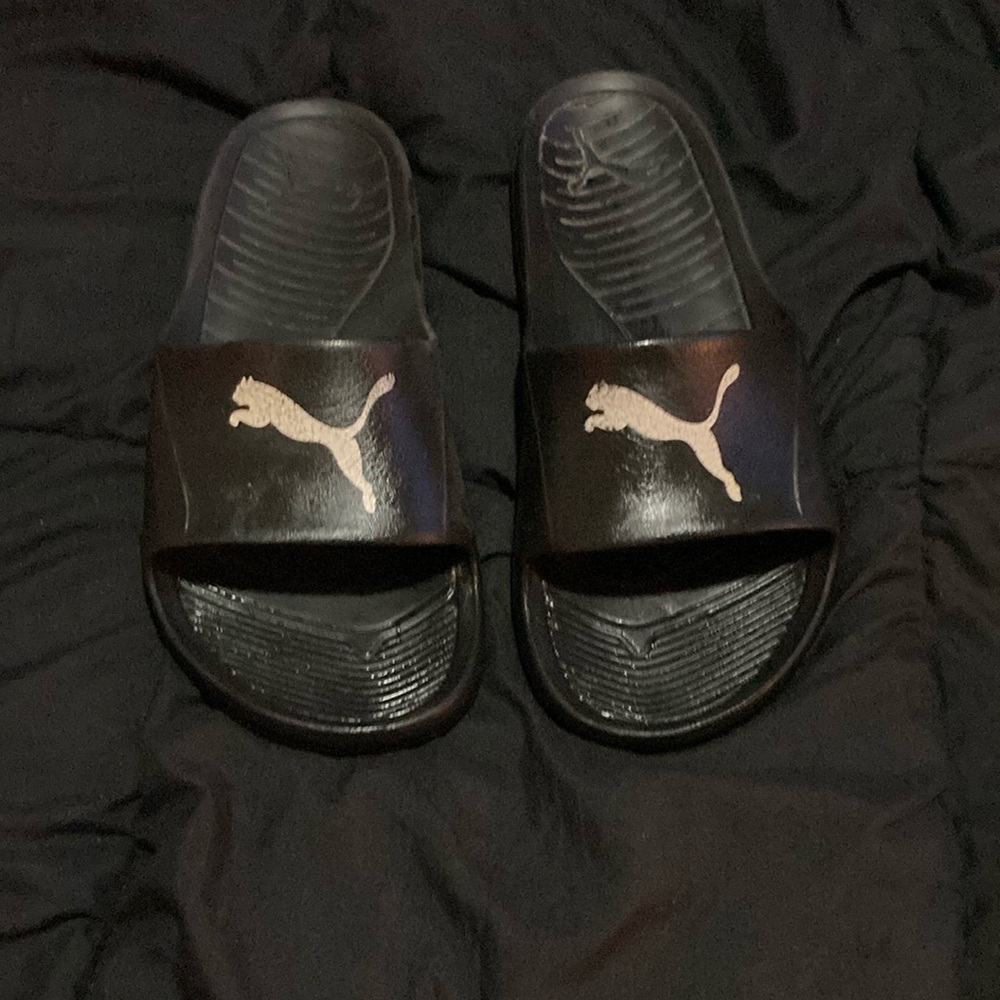 Men used puma slides